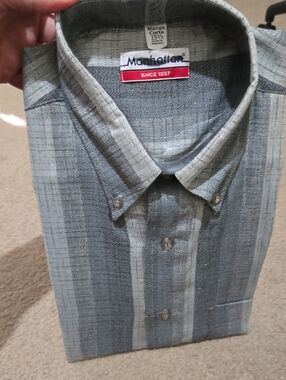 Manhattan Men's Short-Sleeve Gray Plaid Button-Down Shirt